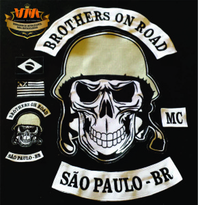 BROTHERS ON ROAD1